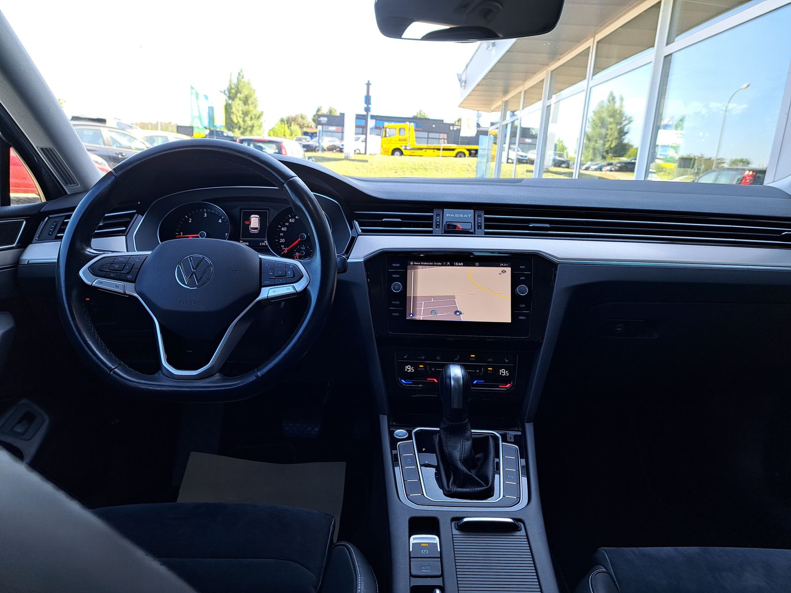 Fahrzeugabbildung Volkswagen Passat 2.0 TDI Elegance MATRIX AHK NAVI EL.HECKK