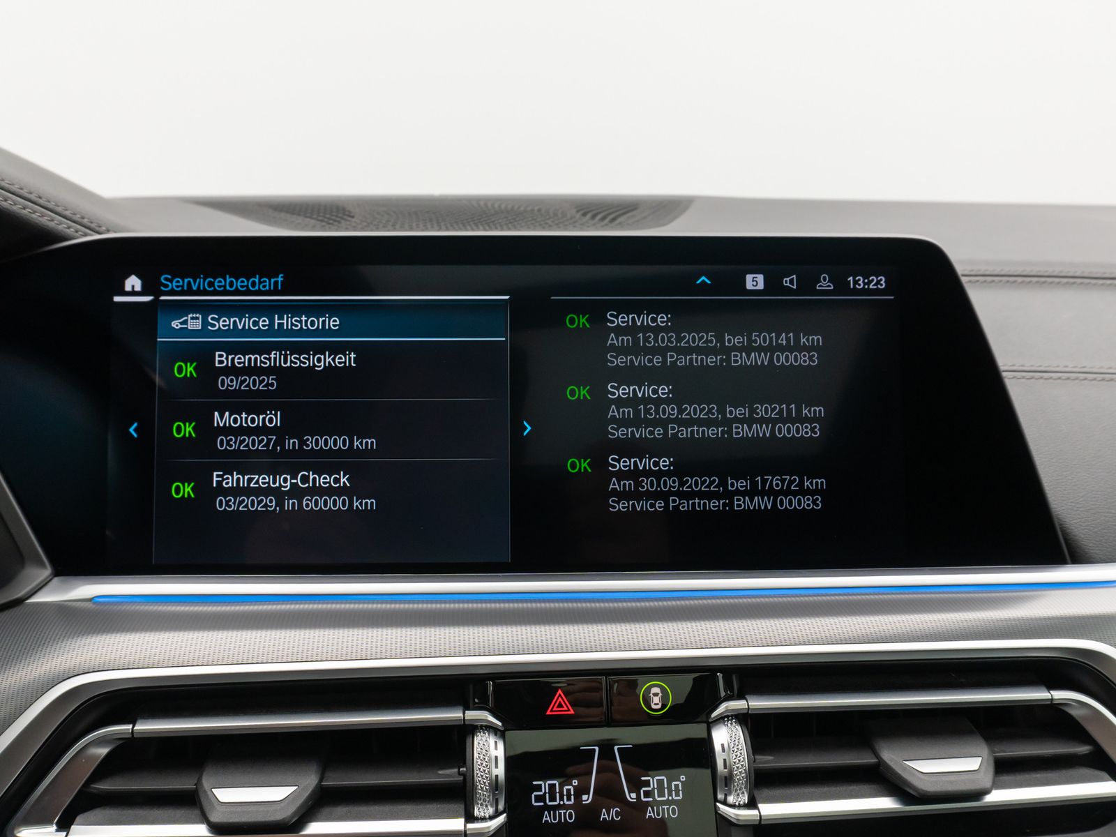 Fahrzeugabbildung BMW X5 xD45e M Sport Panorama 360°HUD DAB H/K 22Zoll