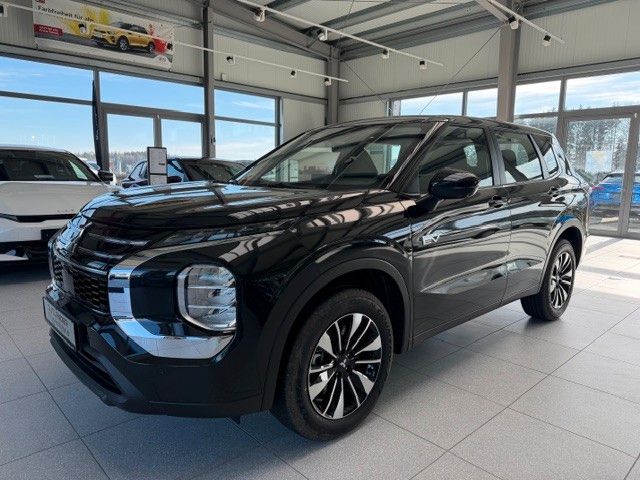 Mitsubishi Plug-in Hybrid Outlander - Bild 2