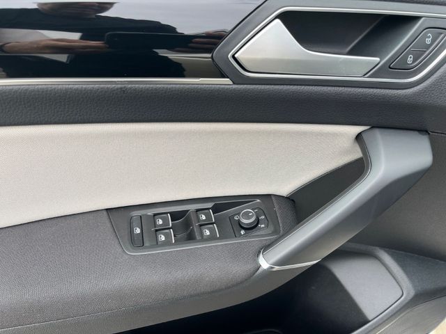 Touran 2.0 TDI DSG HIGHLINE 7SITZE+LED+KAMERA+AH