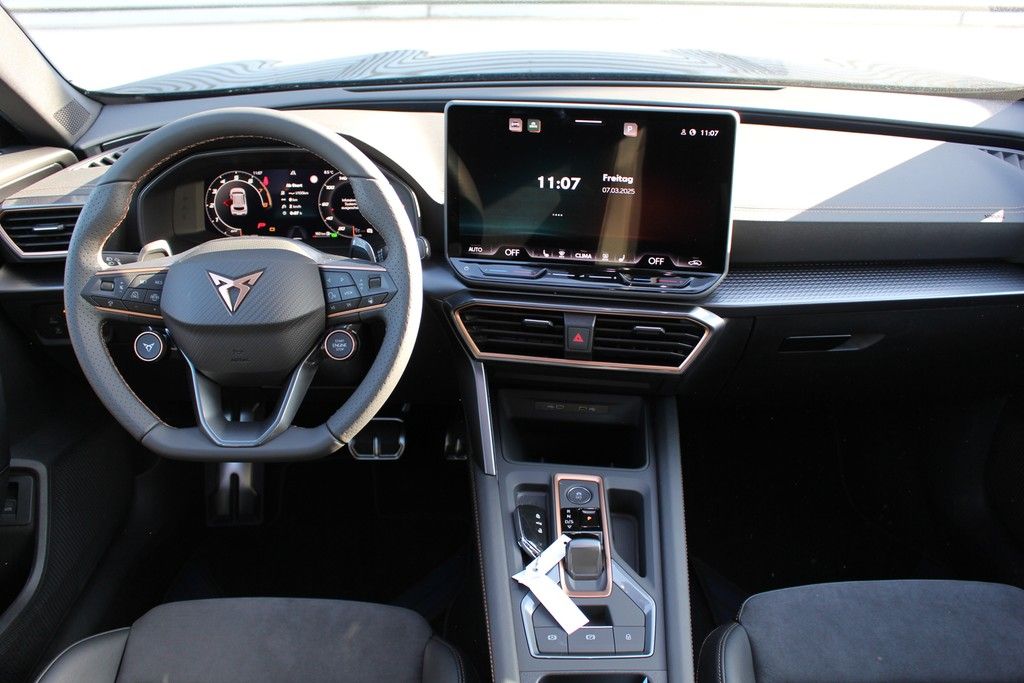 Fahrzeugabbildung CUPRA Formentor VZ 2.0 TSI DSG 4Drive *AHK*LED-Matrix*