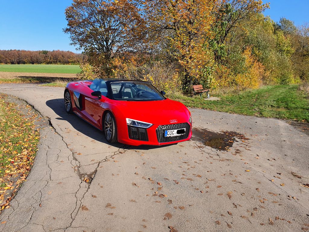 Audi R8