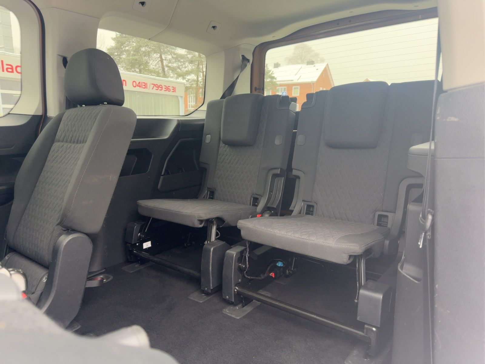 Fahrzeugabbildung Volkswagen Caddy Maxi 2.0 TDI Life Alu Klima AHK Navi Pano