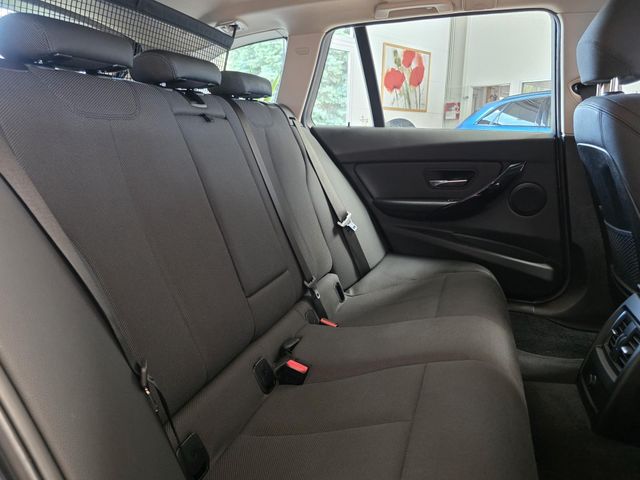 BMW 320 — Foto 26