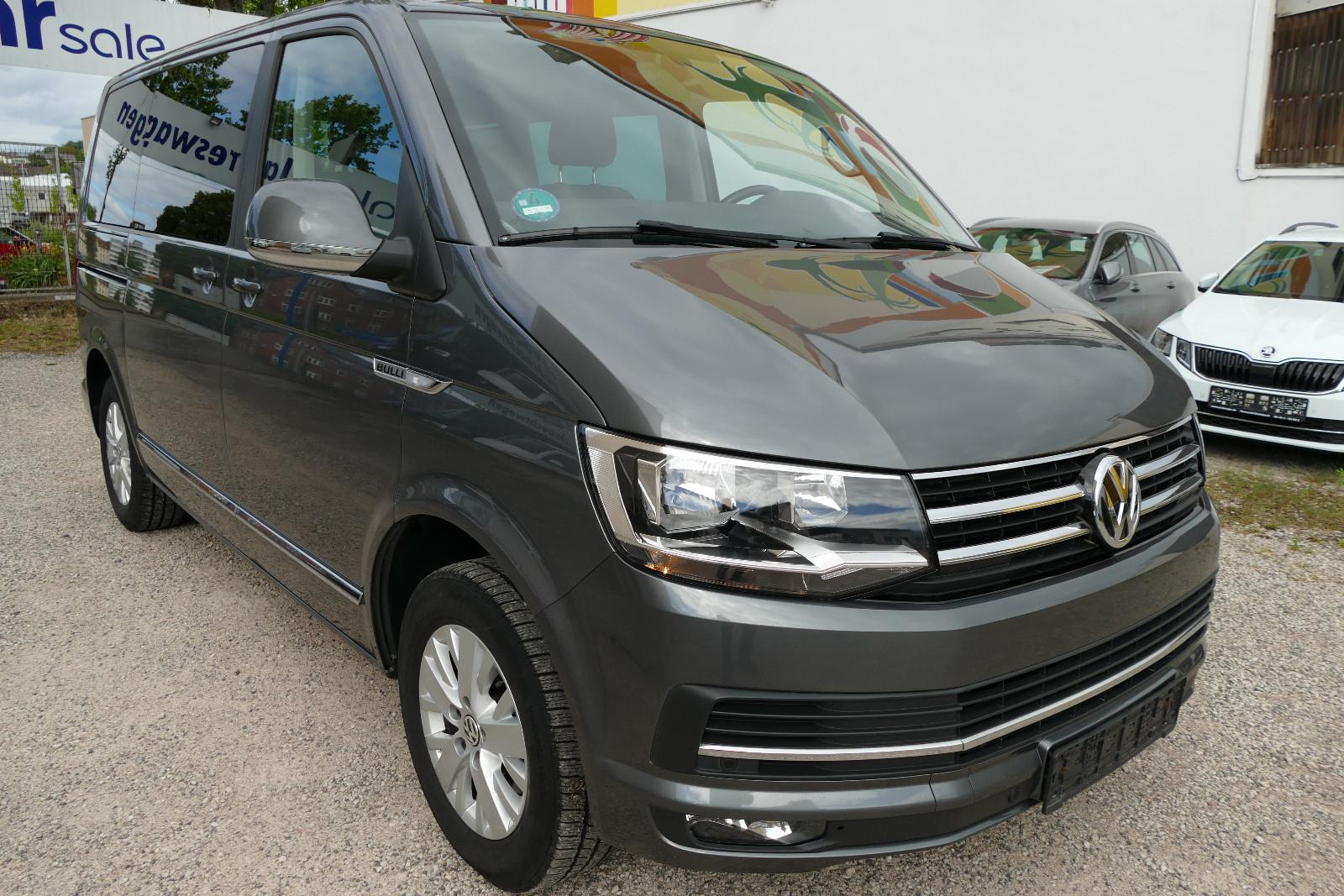 Volkswagen T6 Transporter Bus Multivan 70 Jahre Bulli