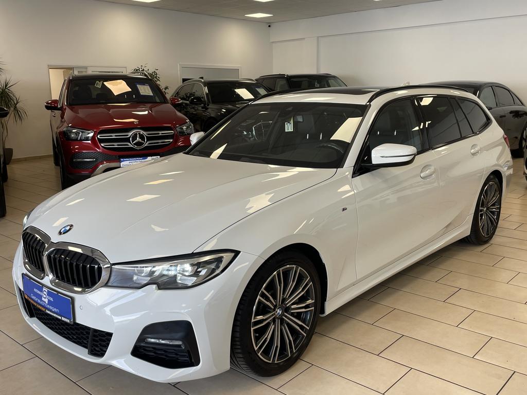 BMW 330 i MPaketPanoCarPlayTeiLederAmbienteSHZ 2022
