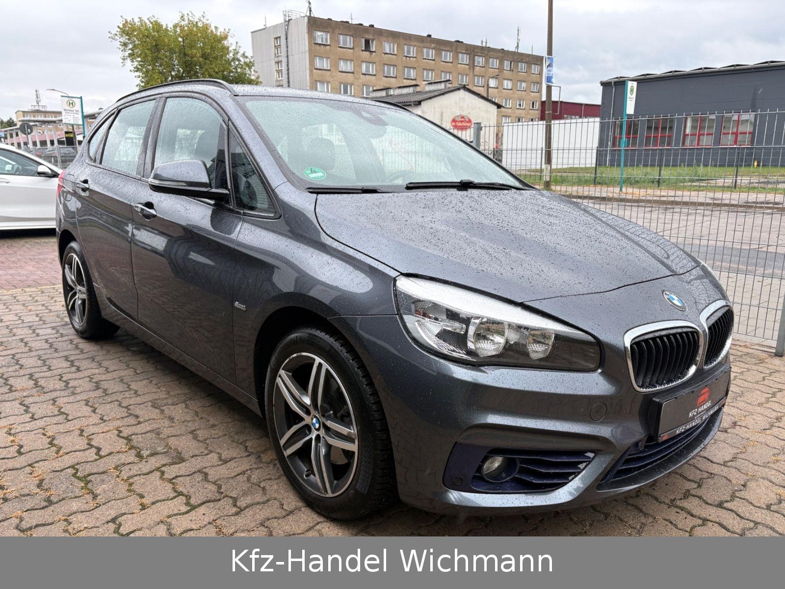 BMW 218i Active Tourer Sport Line - Automatik - AHK