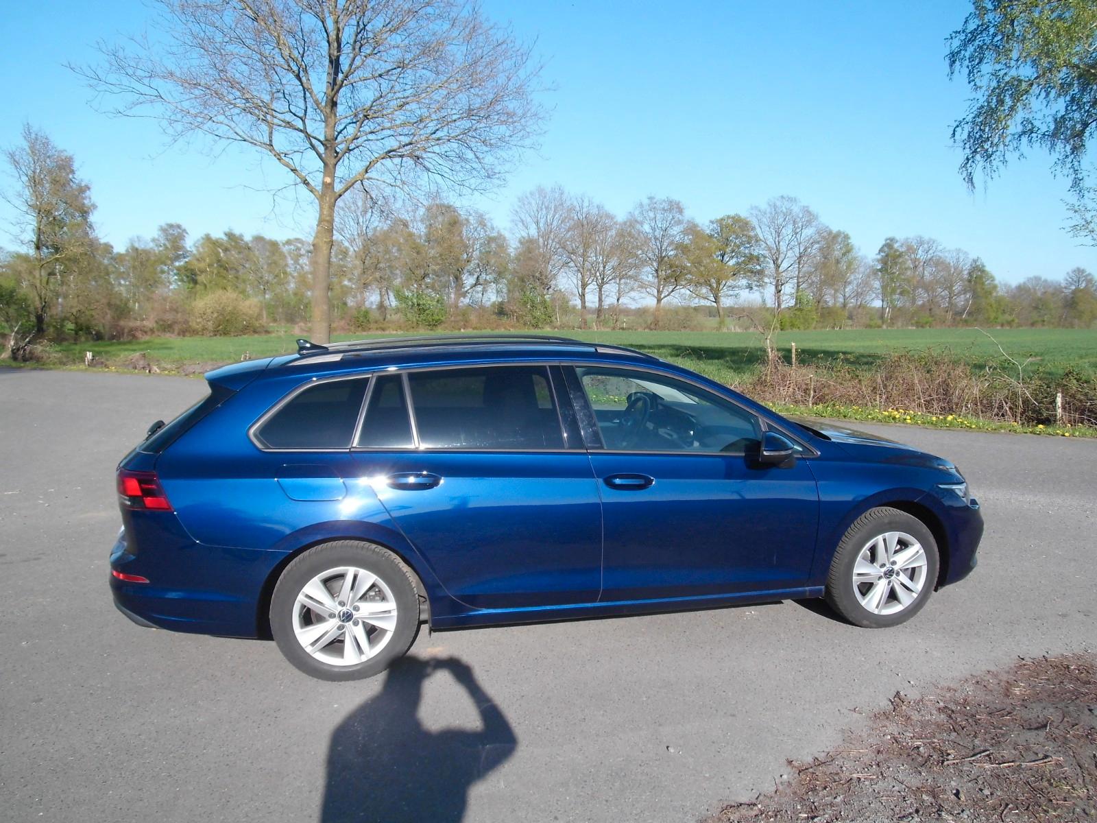 Volkswagen Golf 2.0 TDI SCR DSG Life Var.Life Werksgarantie, миниатюра 3