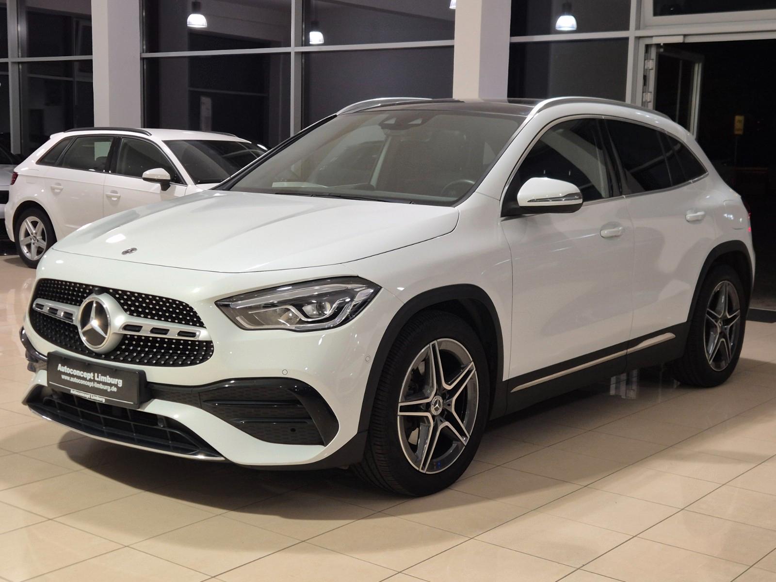 Mercedes-Benz GLA 250 4Matic AMG Line, Panorama,R-CAM,DKG,LED