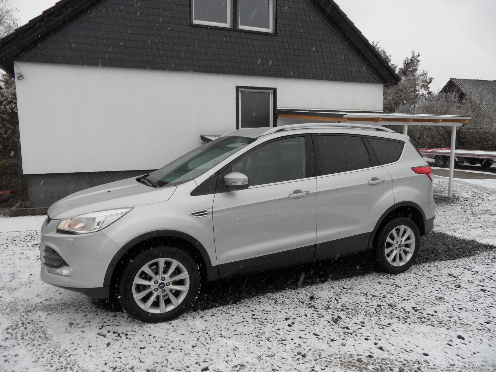 Ford Kuga Titanium 4x4,  Navi, Zahnriemen+Bremse Neu