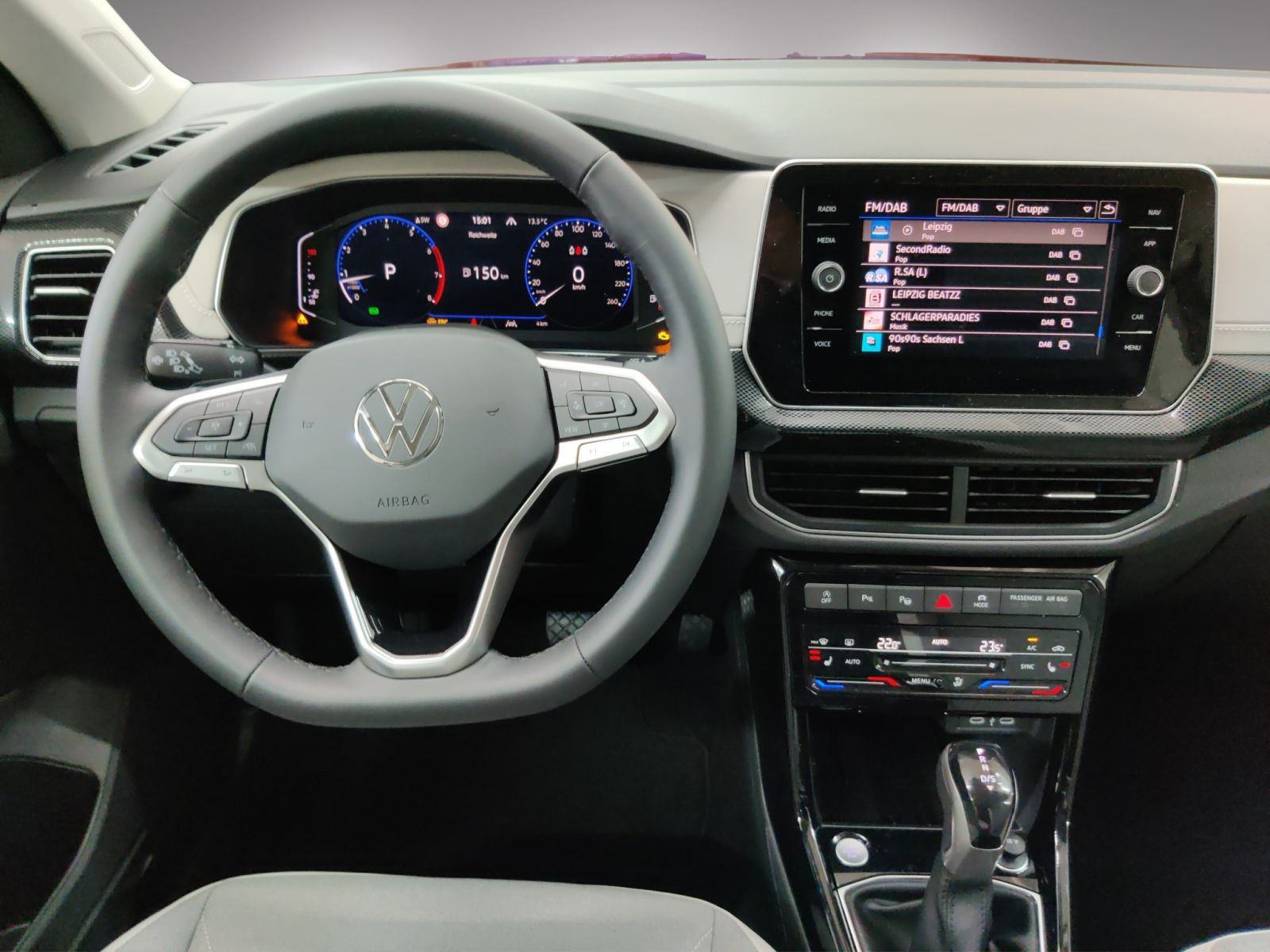 Volkswagen T-Cross - Bild 8