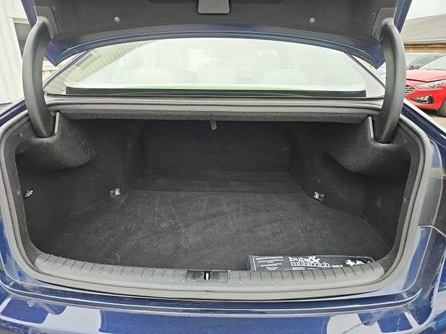 Genesis G80 Sportlimousine 3.8 V6 GDI HUD El. Panodach N