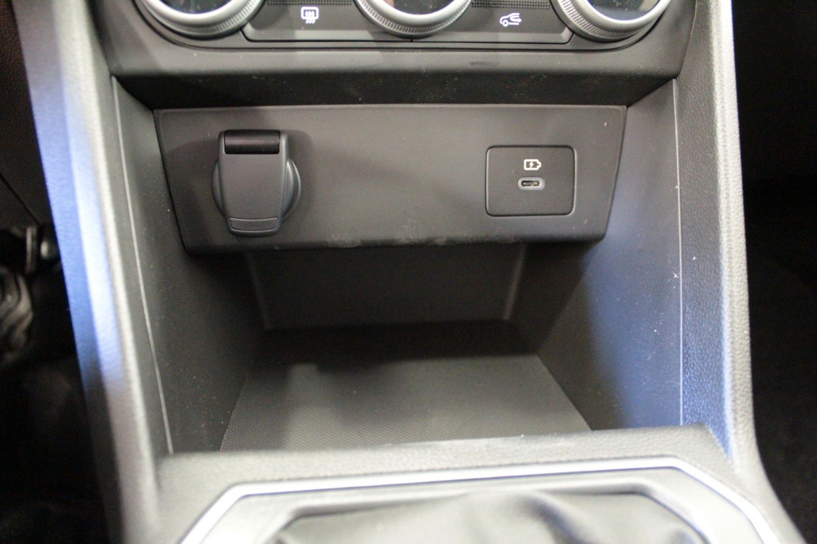 Fahrzeugabbildung Dacia Jogger Hybrid 140 Expression*7-Sitzer*