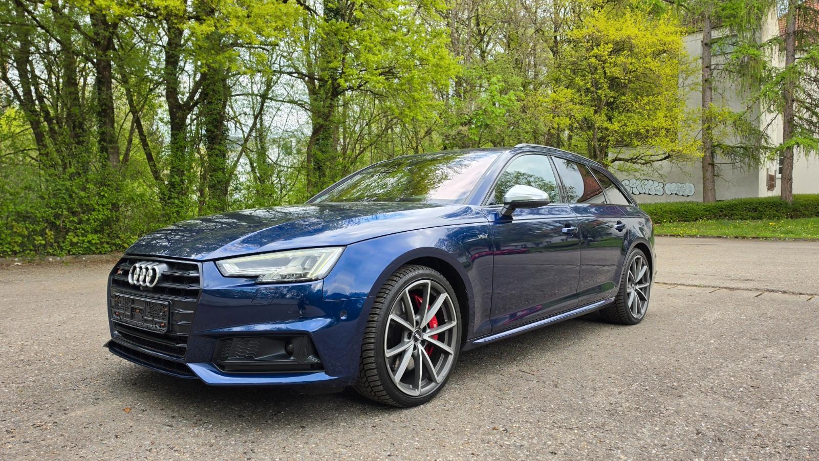 Audi S4 Avant/Service neu/B&O/Magnetic Ride/Panorama