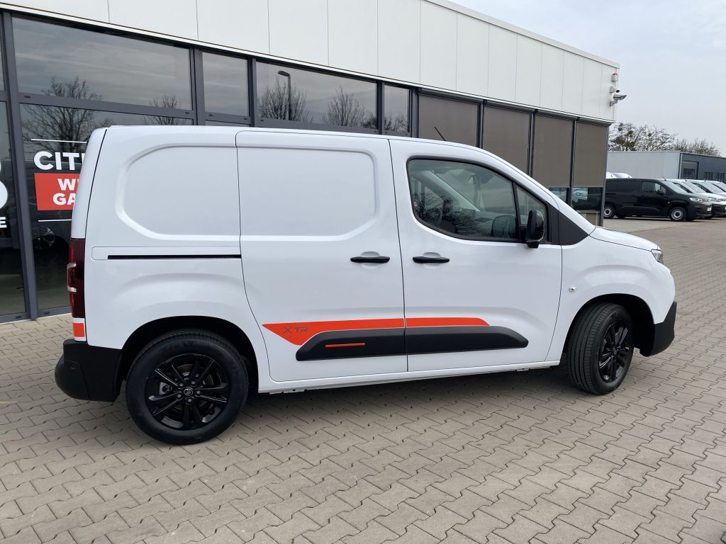 Fahrzeugabbildung Citroën Berlingo 1.5 Diesel 100 M XTR *Navi*Cam*3 Sitze*