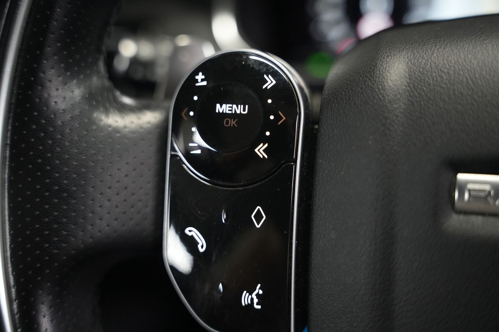Fahrzeugabbildung Land Rover Range Rover Sport HSE Dynamic *Pano*HUD*Meridian