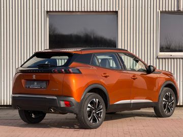 Peugeot 2008 - 8