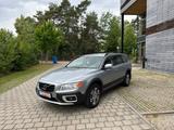 Volvo XC 70 XC70 Summum AWD - Volvo XC70 mit Diesel-Antrieb: Leder, Navigationssystem
