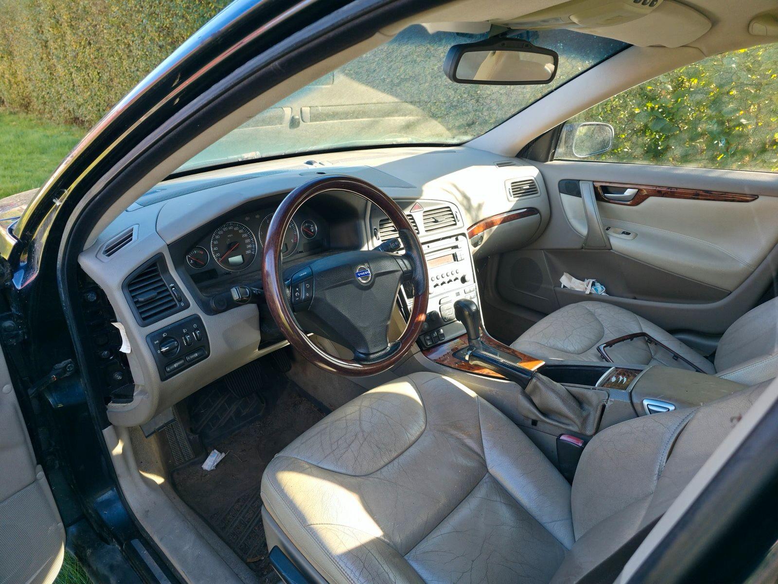 Volvo V70 2004 — photo 6