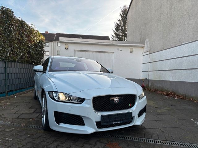 Jaguar XE S