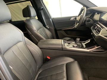 BMW X7 - 6