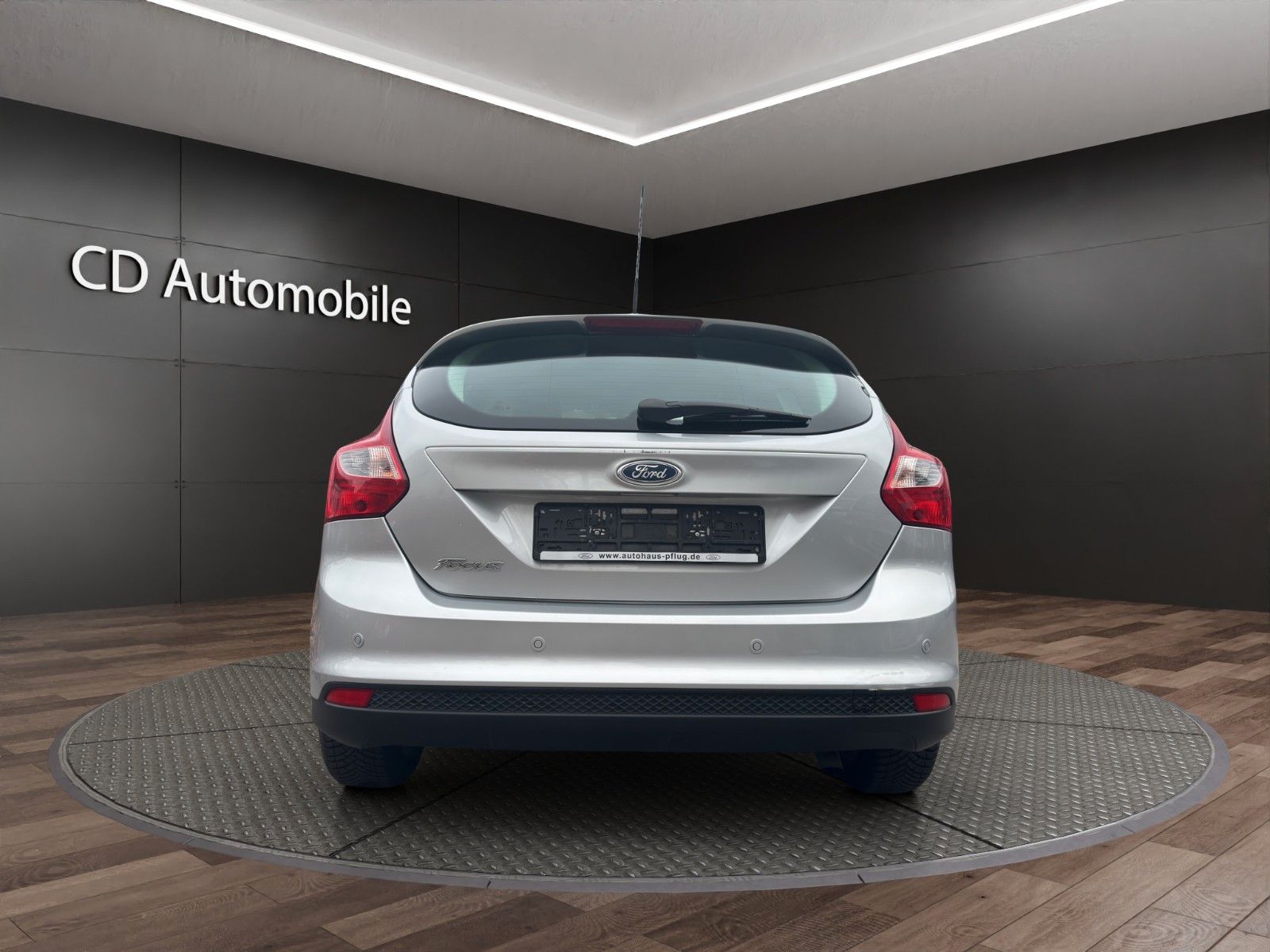 Fahrzeugabbildung Ford Focus Lim. Titanium Automatik/1HAND