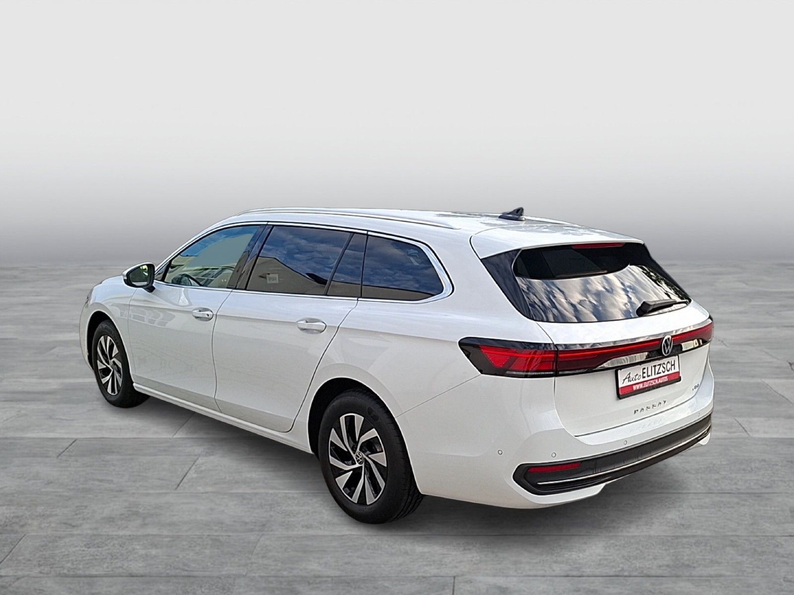 Fahrzeugabbildung Volkswagen Passat Variant eTSI Business DSG LED Navi AID AC