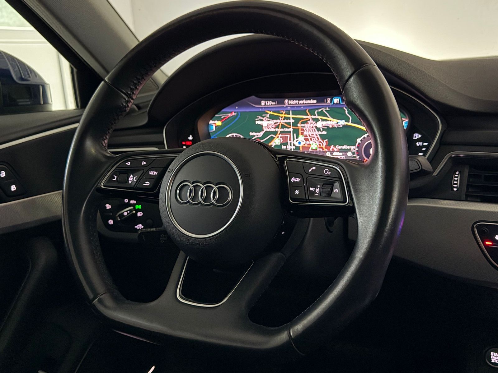 Fahrzeugabbildung Audi A4 Lim. S-LINE SPORT ultra/MATRIX/B&O/eGSD/VIRCO