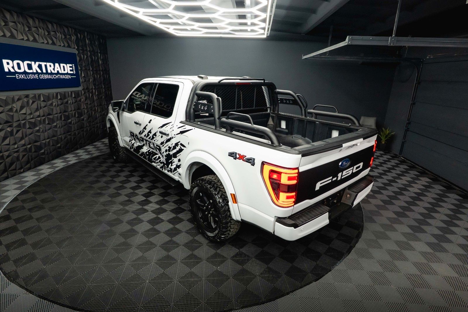 Fahrzeugabbildung Ford F150 5.0 V8 4x4 LARIAT RAPTOR SupCrew *360*B&O*