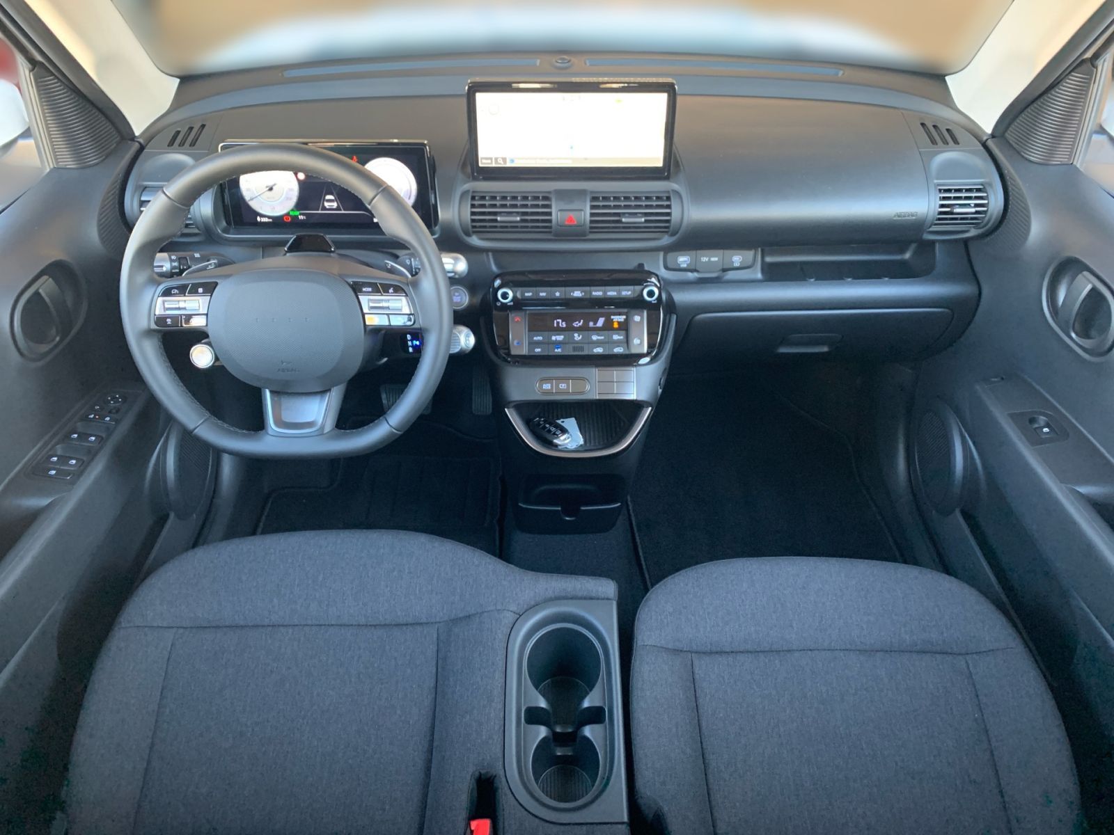 Fahrzeugabbildung Hyundai INSTER Select Elektro 49 kWh sofort verfügbar