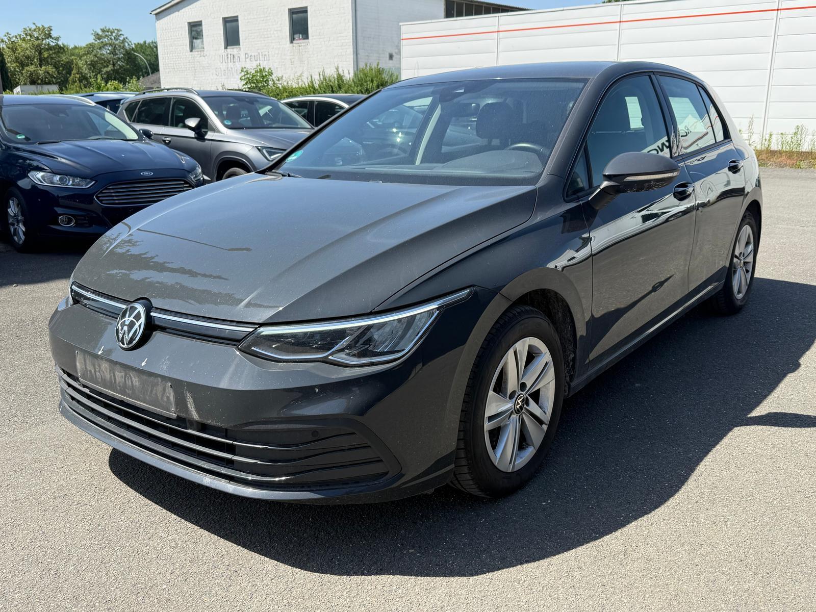 Volkswagen Golf Life 2.0 TDI/ACC/LANE/VIRTUAL