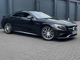 Mercedes-Benz S63 4MATIC Coupé AMG Burmester High End - Mercedes-Benz S 63 AMG von privat