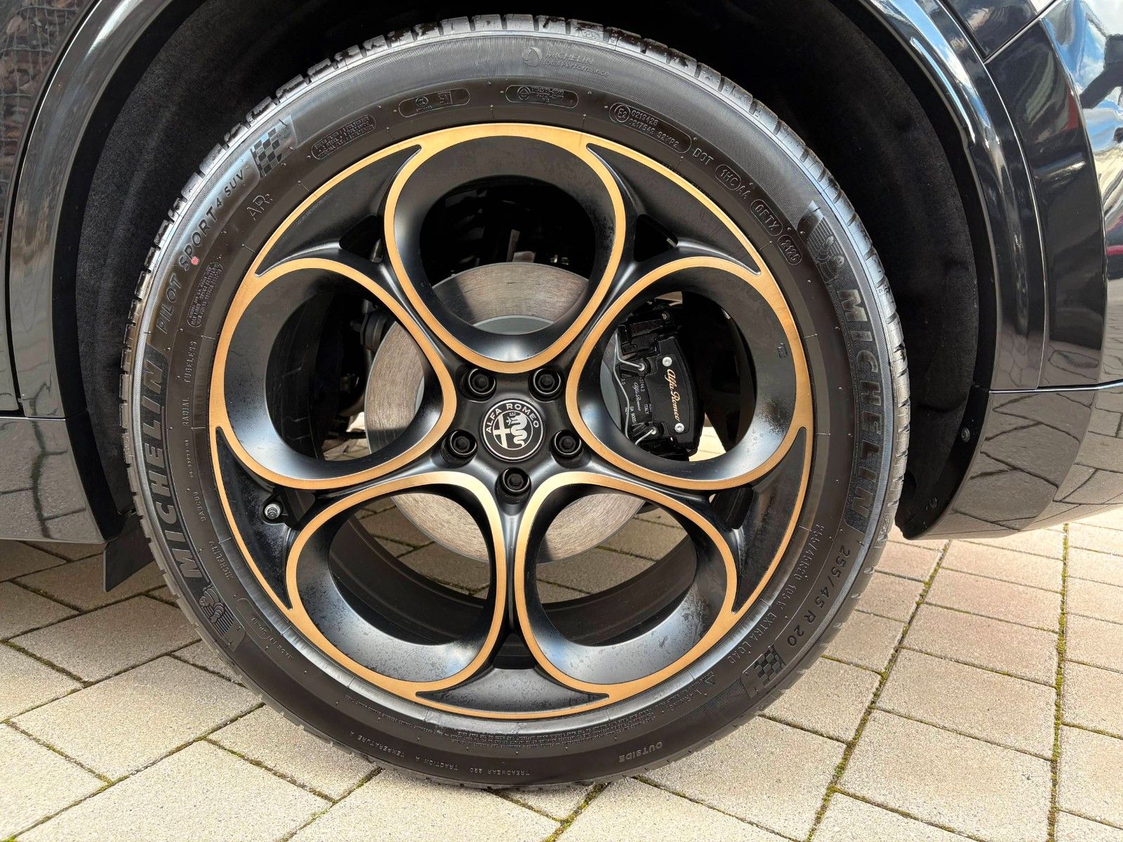 Alfa Romeo Stelvio - Bild 17