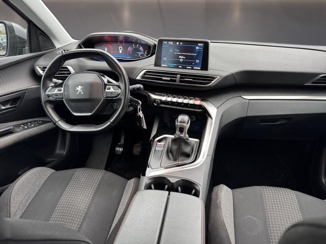 Fahrzeugabbildung Peugeot 3008 Active Digitales Cockpit Klimaautom Spurhal