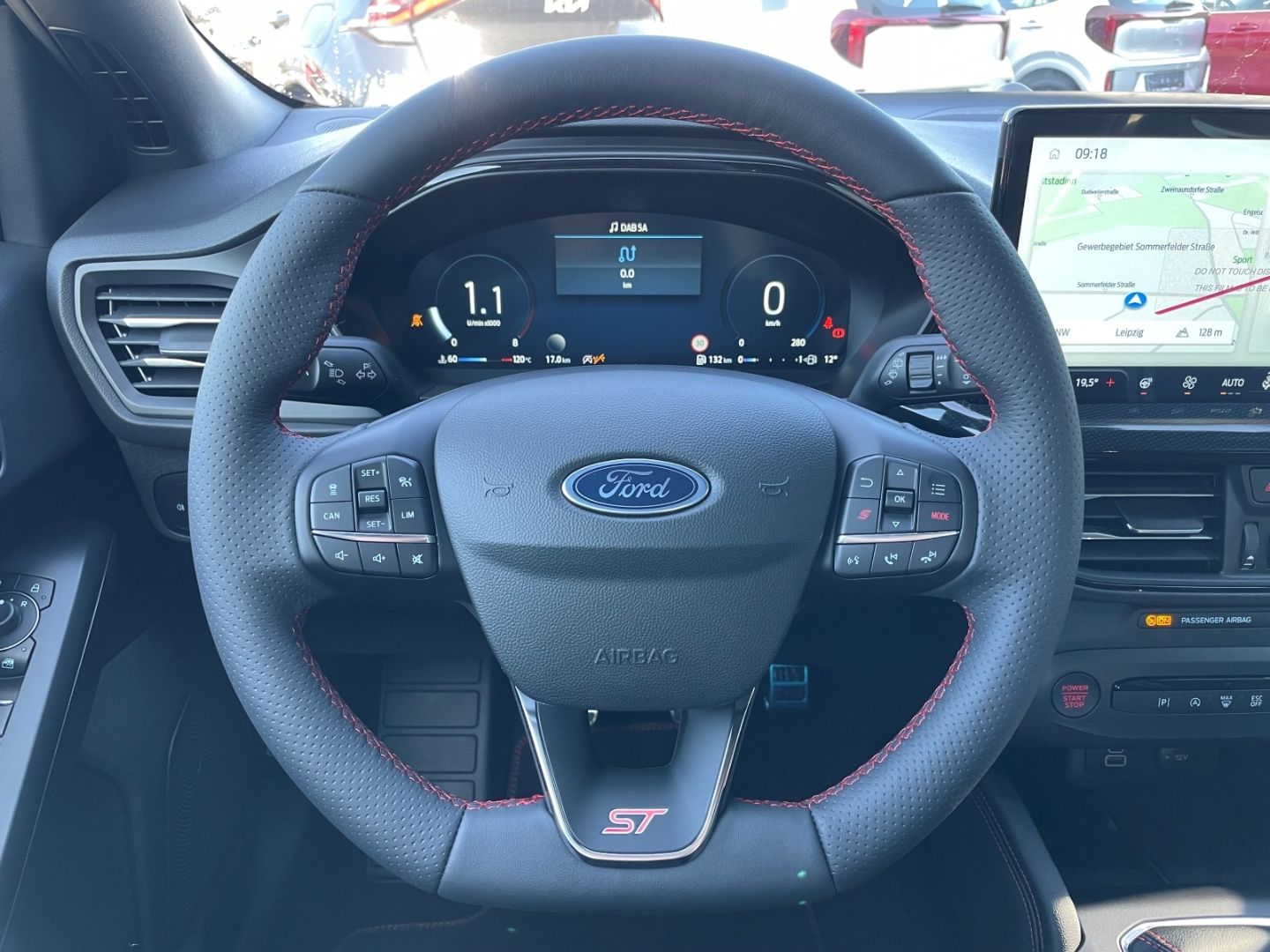 Fahrzeugabbildung Ford Focus ST X totWinkAss LED HeadUpDispl Kamera
