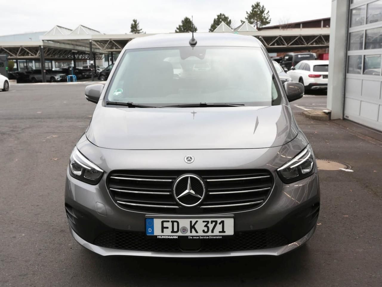 Mercedes-Benz T 180 d PROGRESSIVE Standard Navi Kamera imagem 2