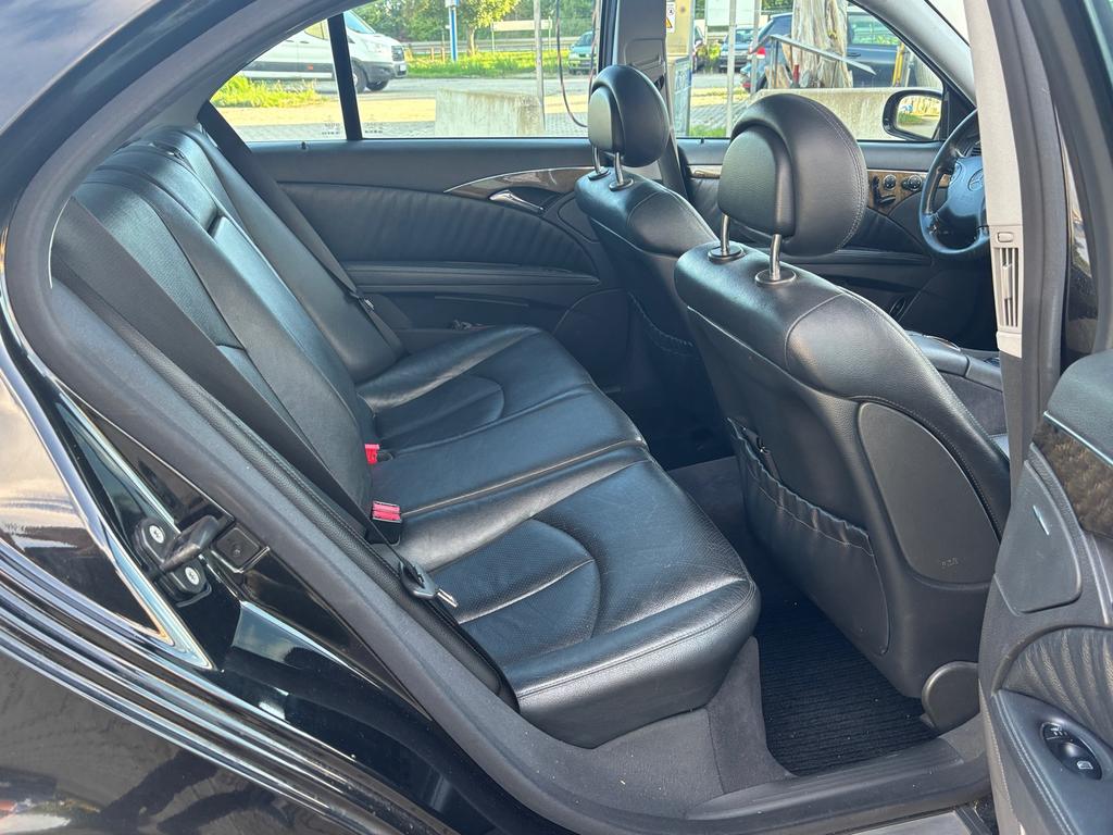 Mercedes-Benz E 280