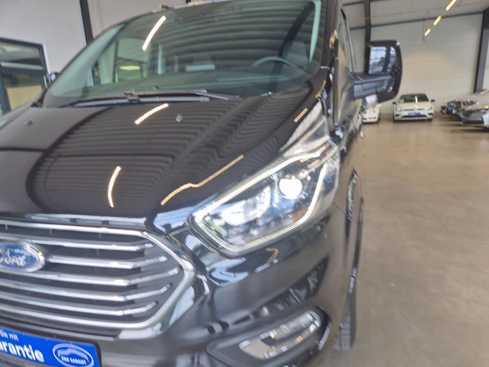 Ford TOURNEO CUSTOM L1 TITANIUM X LEDER NAV XENON AHK foto 24