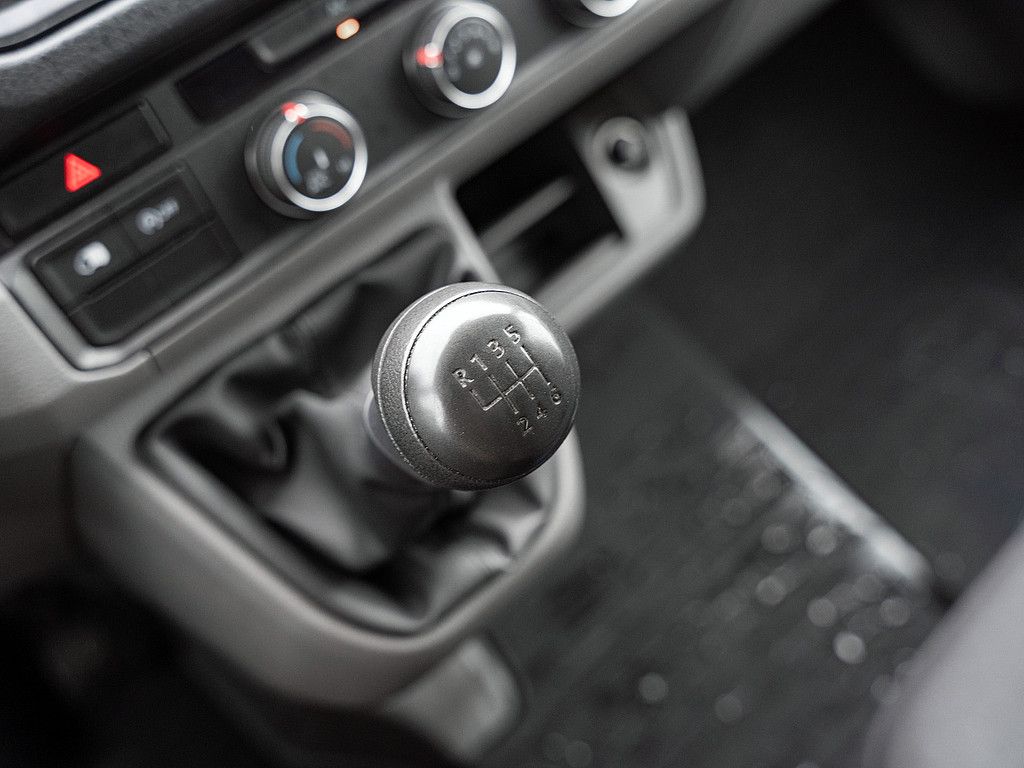 Fahrzeugabbildung Volkswagen Crafter 2.0 TDI Hoch Lang KLIMA KAMERA APP-CONN.