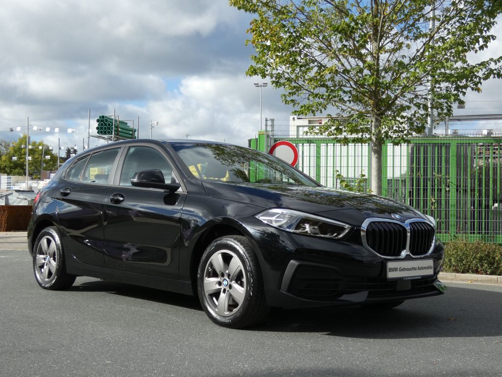 BMW 1 Series 2023