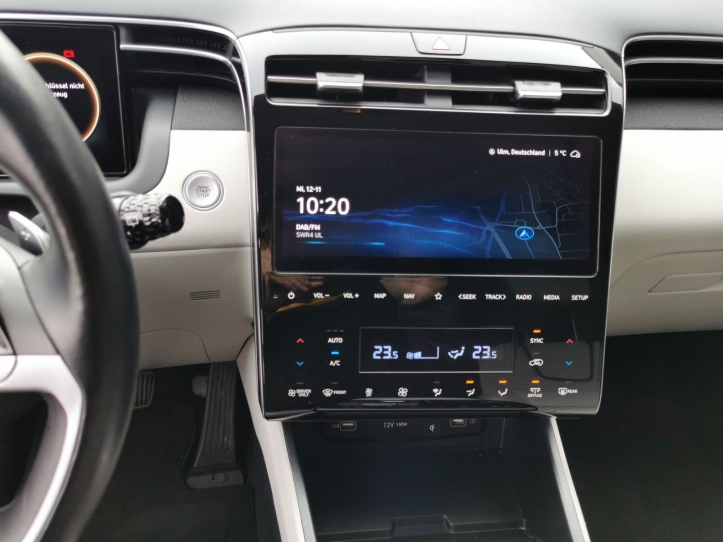 Fahrzeugabbildung Hyundai Tucson Prime Plug-In Hybrid 4WD AHK-abnehmbar Na