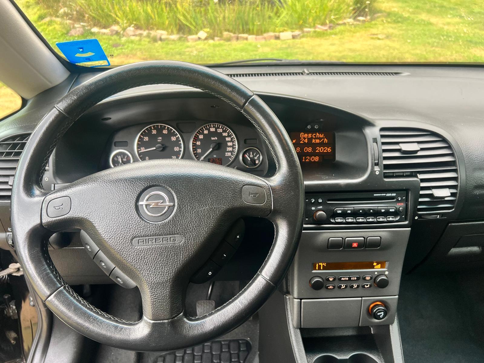 Opel Zafira 1.8 16V Executive-LEDER-AHK-1ER HAND