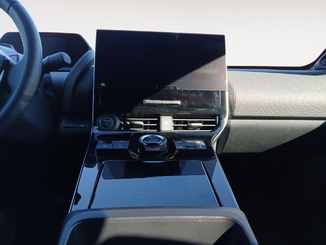 Fahrzeugabbildung Toyota bZ4X AWD