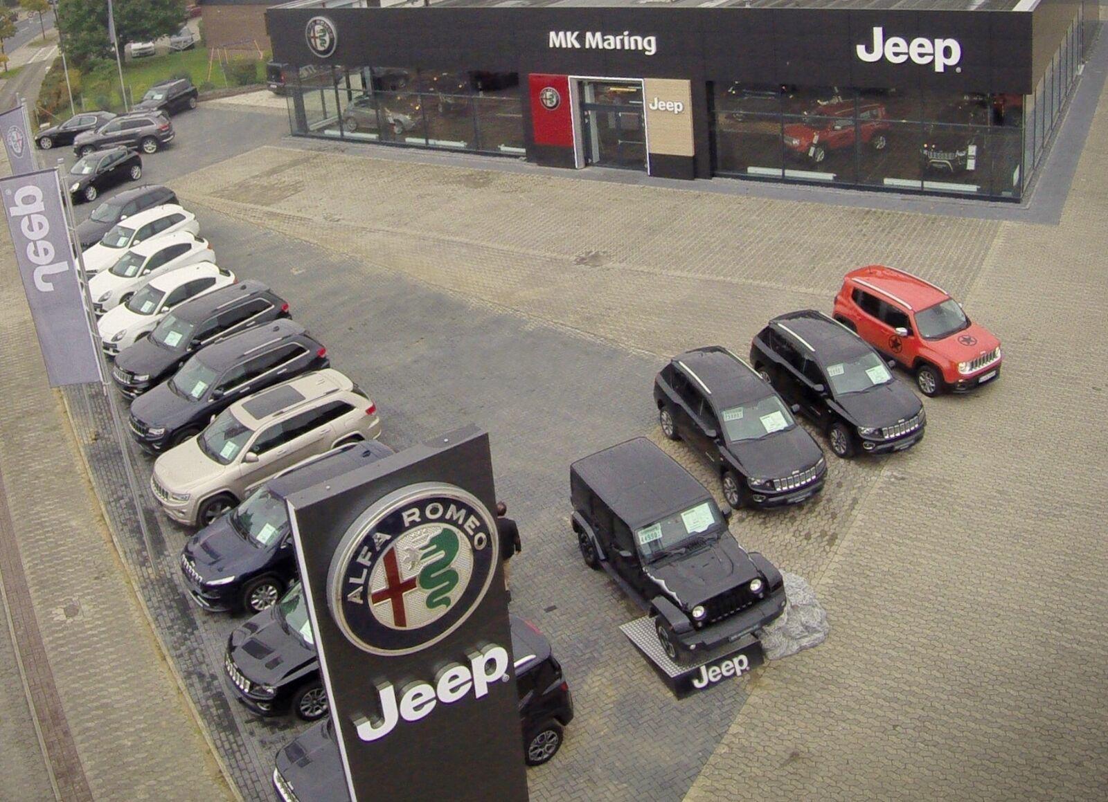 showroom-image-top