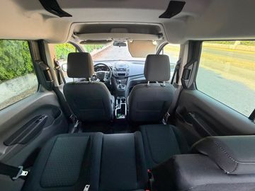 Ford Transit Connect - 9