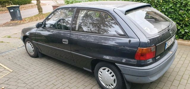 Opel Astra Bj. 1995 mit TÜV,  2 Türer