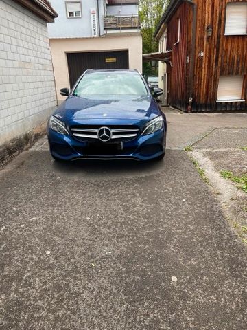 MERCEDES-BENZ Mercedes-Benz C 250T BlueTec / d Avantgare