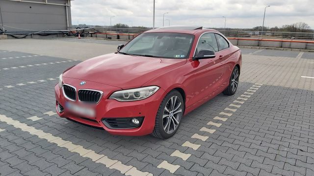 BMW 228xI xDrive (F22)