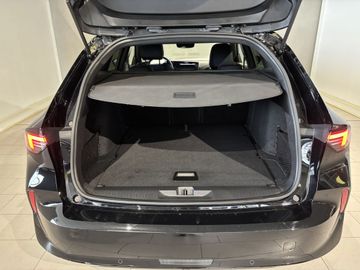 Fotografie 11 des Opel Astra Sports Tourer 1.2 Turbo Automatik GS