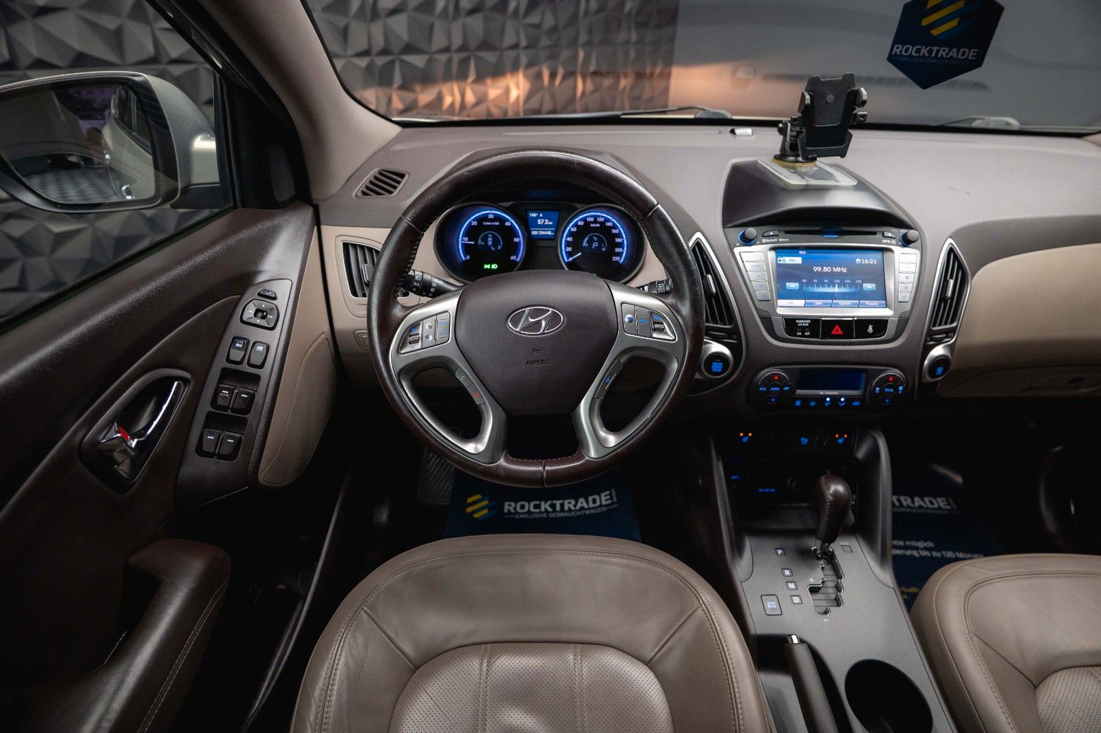 Fahrzeugabbildung Hyundai ix35 Premium AWD Autom. *Kamera*Navi*TÜV Neu*LED